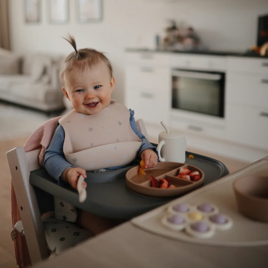 Mushie Silicone Bib - Daisy | Casa Childrenswear