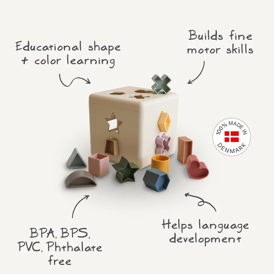 Mushie Shape Sorting Box | Casa Childrenswear