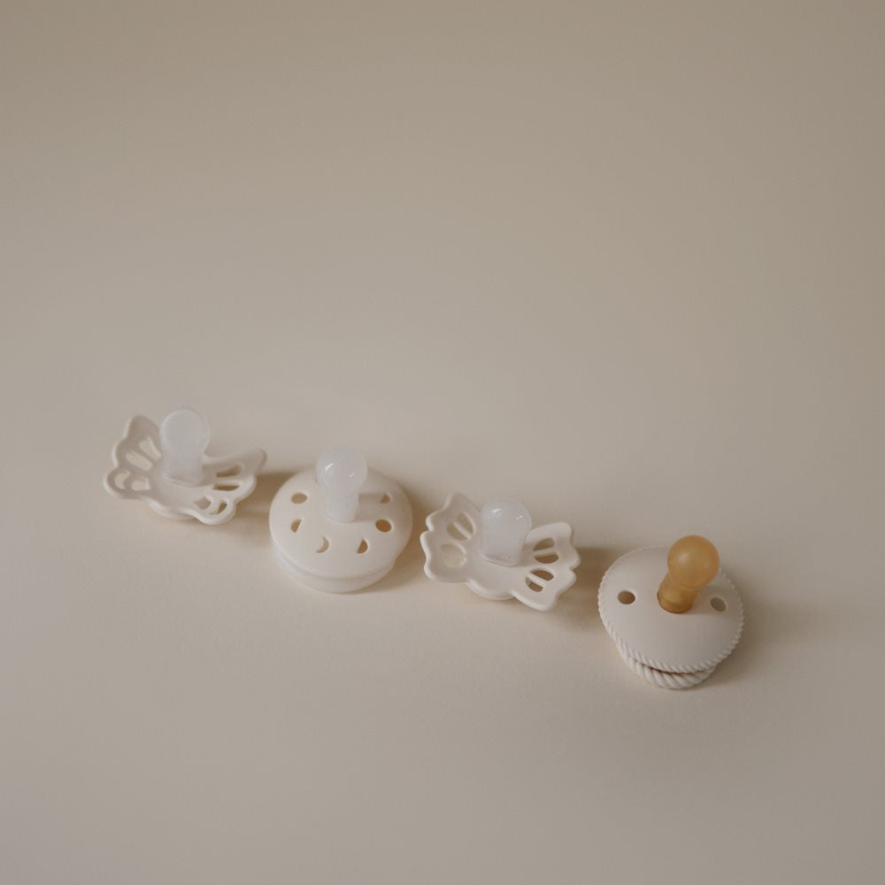 Frigg Baby's First pacifier 4-pack - Moonlight Cream | Casa Childrenswear