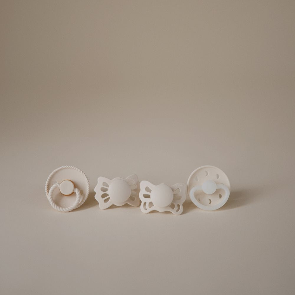 Frigg Baby's First pacifier 4-pack - Moonlight Cream | Casa Childrenswear